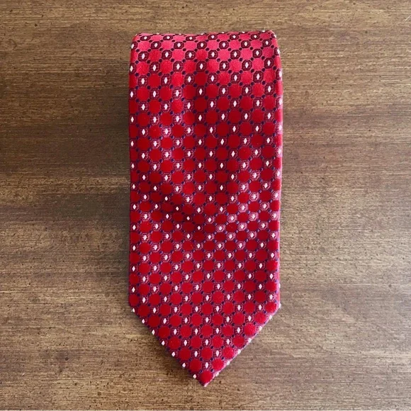 Red and White Croft & Barrow Men’s Foulard Tie - Picture 3 of 5